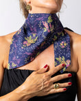 Charger l'image dans la visionneuse de la galerie, Foulard de soie Bleu royal
